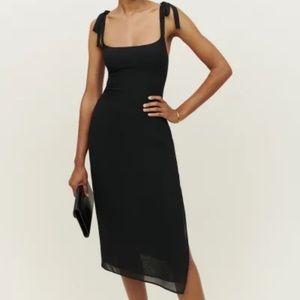 *Thank you sale* Reformation Besse Dress in Black